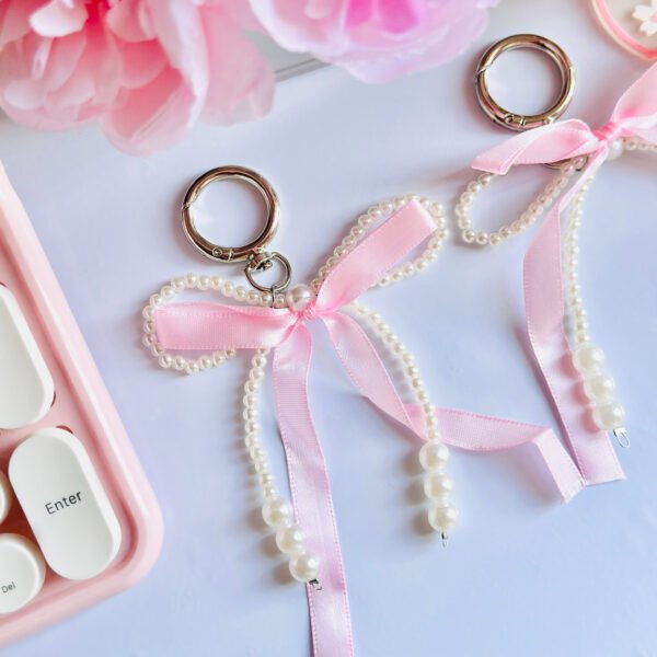 Pearl Bow Charm Keychain
